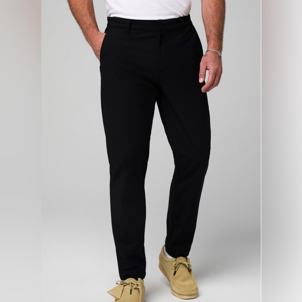 Fabletics The Don Trouser (Classic Fit)
New with tag
42x32